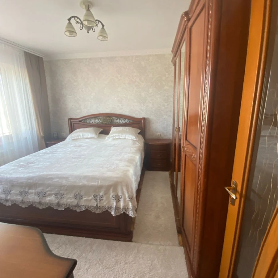 Chișinău, Sculeni, Str. Calea Ieșilor nr.13 Chirie apartament cu 3 odai