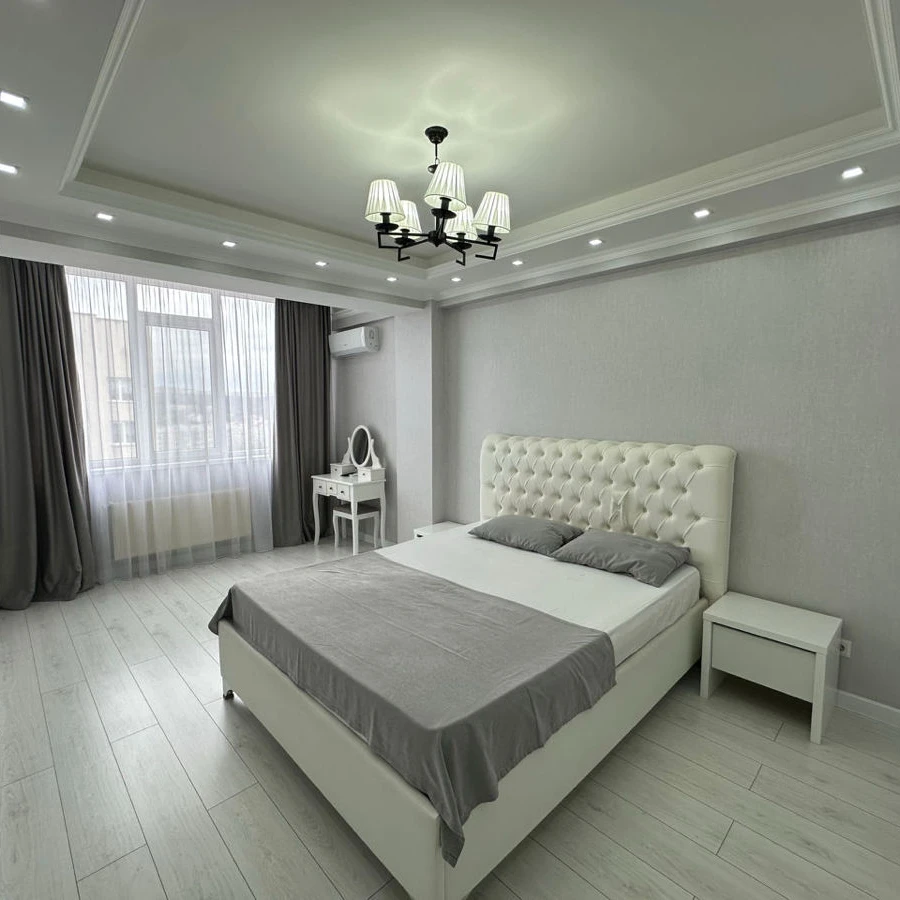 Chișinău, Centru, Str. Romană nr.__ Chirie apartament cu 2 odai
