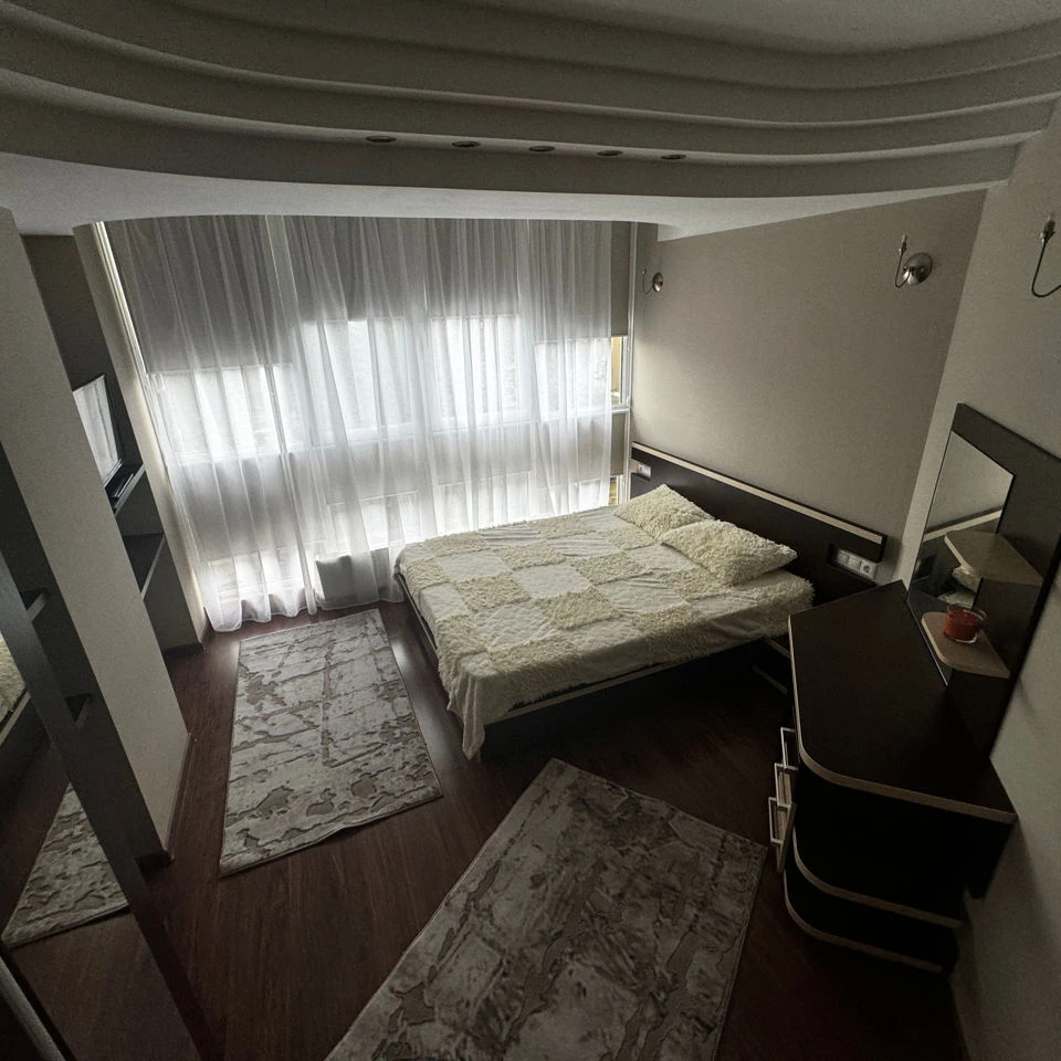 Chișinău, Centru, Str. Izmail nr.58/1 Chirie apartament cu 3 odai