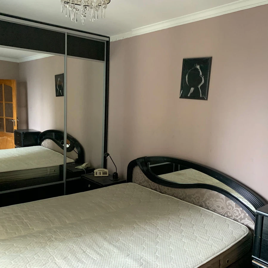 Chișinău, Centru, Str. Ismail 92 Chirie apartament cu 3 odai