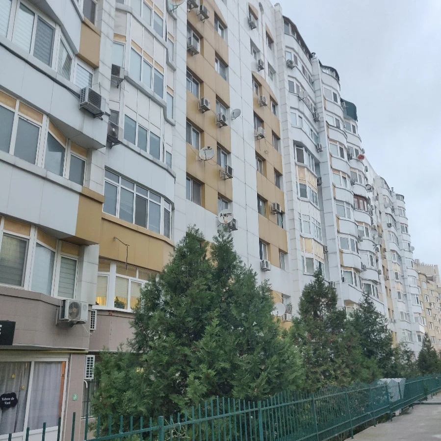 Chișinău, Botanica, Bd. Decebal nr.80 Chirie apartament cu 2 odai