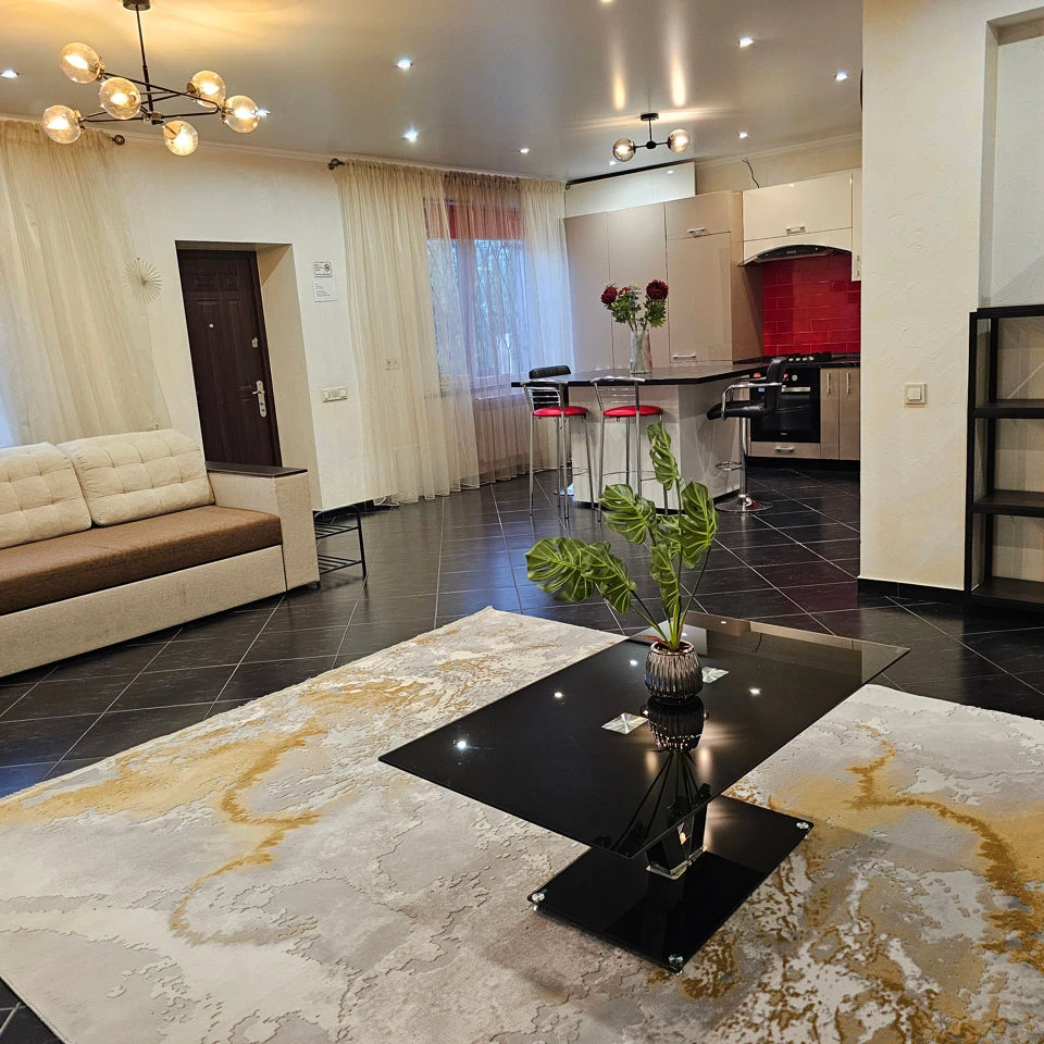 Chișinău, Centru, Str. Colina Pușkin nr.4 Chirie apartament cu 2 odai