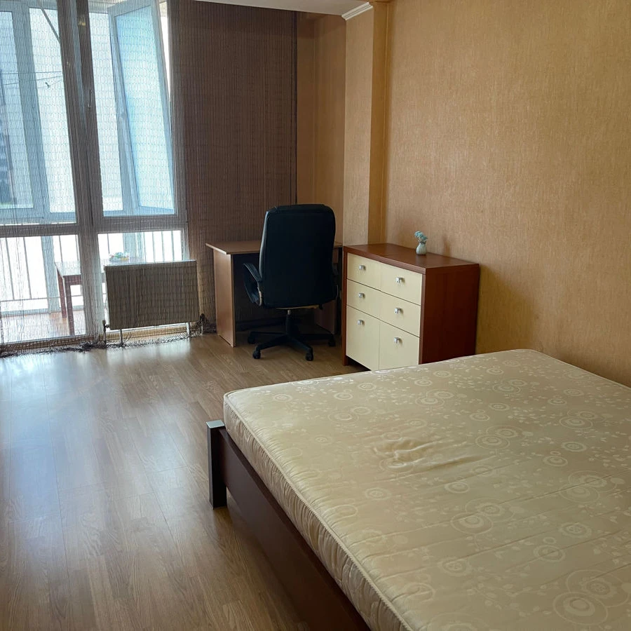 Chișinău, Centru, Str. Anestiade nr.8 Chirie apartament cu 2 odai
