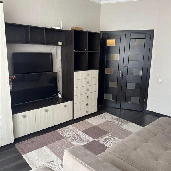 Chișinău, Centru, ул. Николае Тестемицану nr.21/2 Chirie apartament cu 2 odai