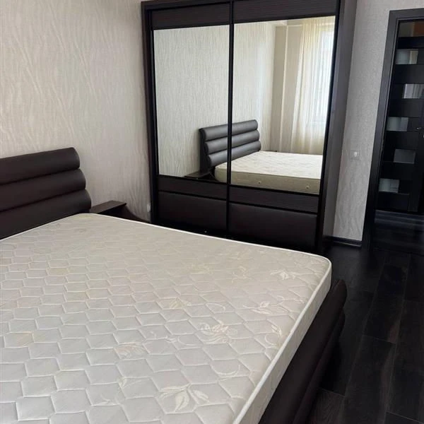 Chișinău, Centru, ул. Николае Тестемицану nr.21/2 Chirie apartament cu 2 odai