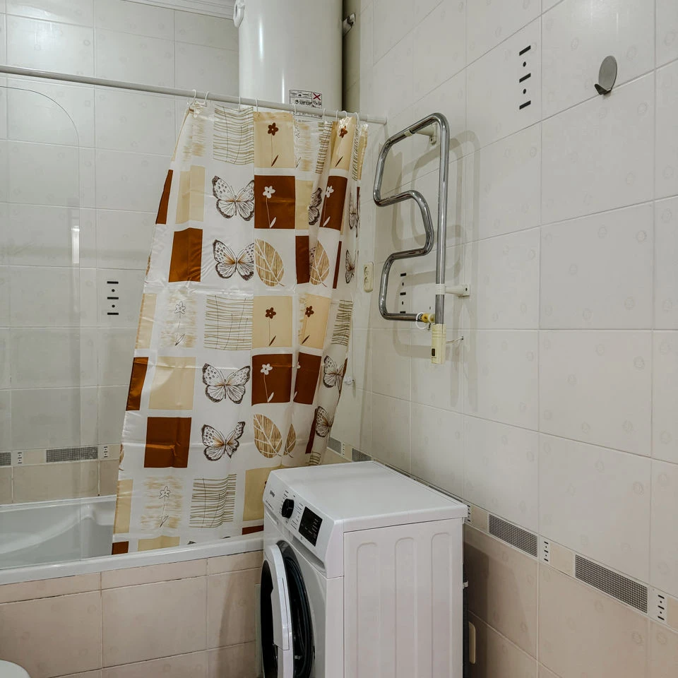 Chișinău, Centru, Bd. Ştefan cel Mare şi Sfânt nr.64 Chirie apartament cu 2 odai