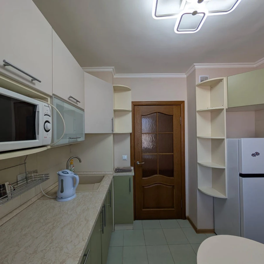 Chișinău, Centru, Str. Ismail 102/4 Chirie apartament cu 2 odai