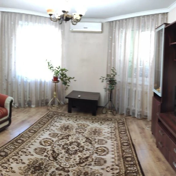 Chișinău, Centru, Bd. Ştefan cel Mare şi Sfânt nr.3 Chirie apartament cu 2 odai