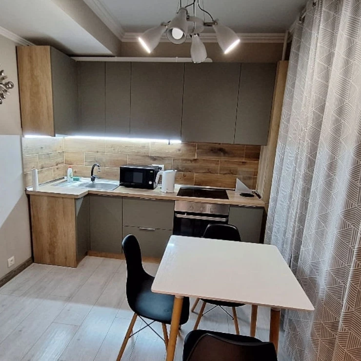 Chișinău, Centru, Str. Ismail 58/1 Аренда  двухкомнатной  квартиры