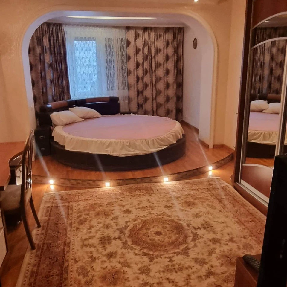 Chișinău, Ciocana, Bd. Mircea cel Bătrân nr.27/b Chirie apartament cu 2 odai