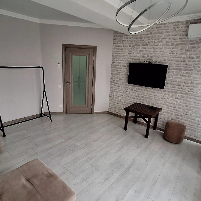 Chișinău, Centru, Str. Ismail 58/1 Chirie apartament cu 2 odai