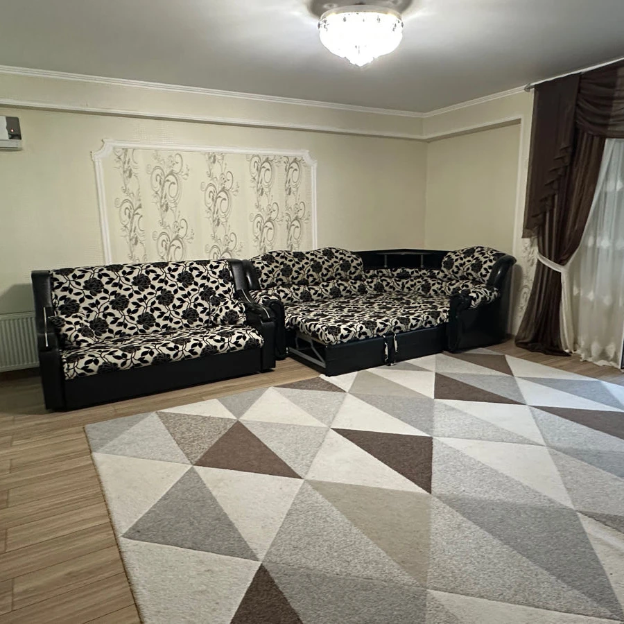 Chișinău, Ciocana, Bd. Mircea cel Bătrân nr.39 Chirie apartament cu 2 odai