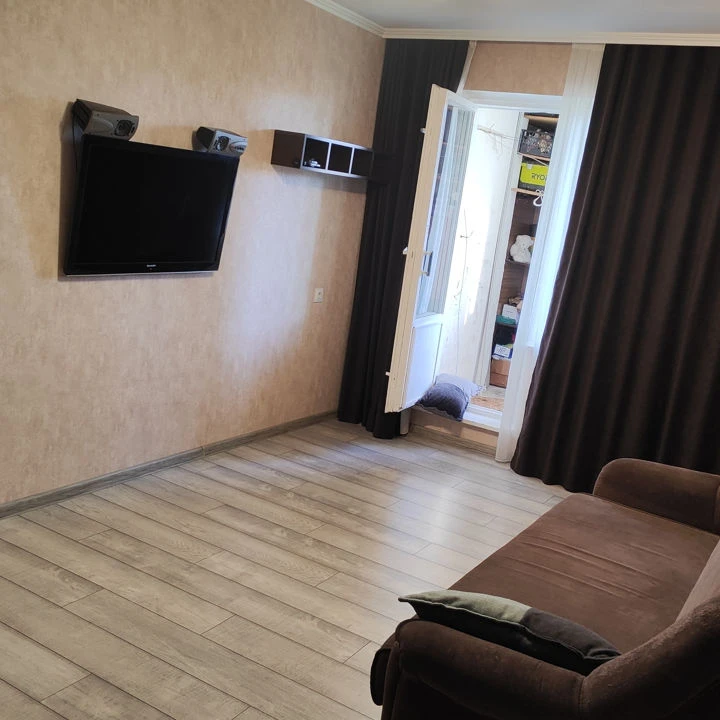 Chișinău, Ciocana, Bd. Mircea cel Bătrân nr.27/1 Chirie apartament cu 2 odai