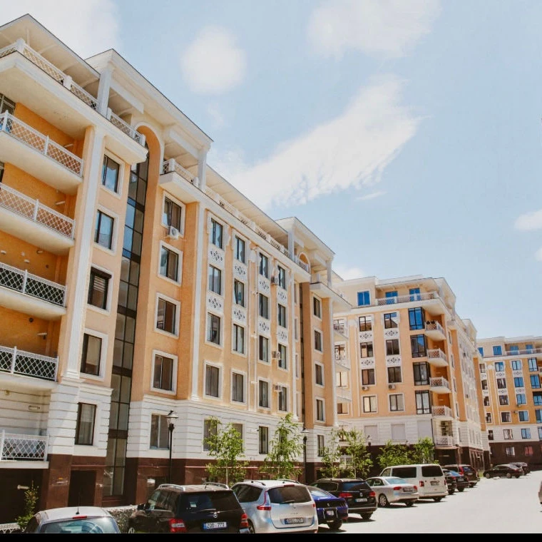 Chișinău, Buiucani, Str. Liviu Deleanu nr.10/10 Chirie apartament cu 2 odai