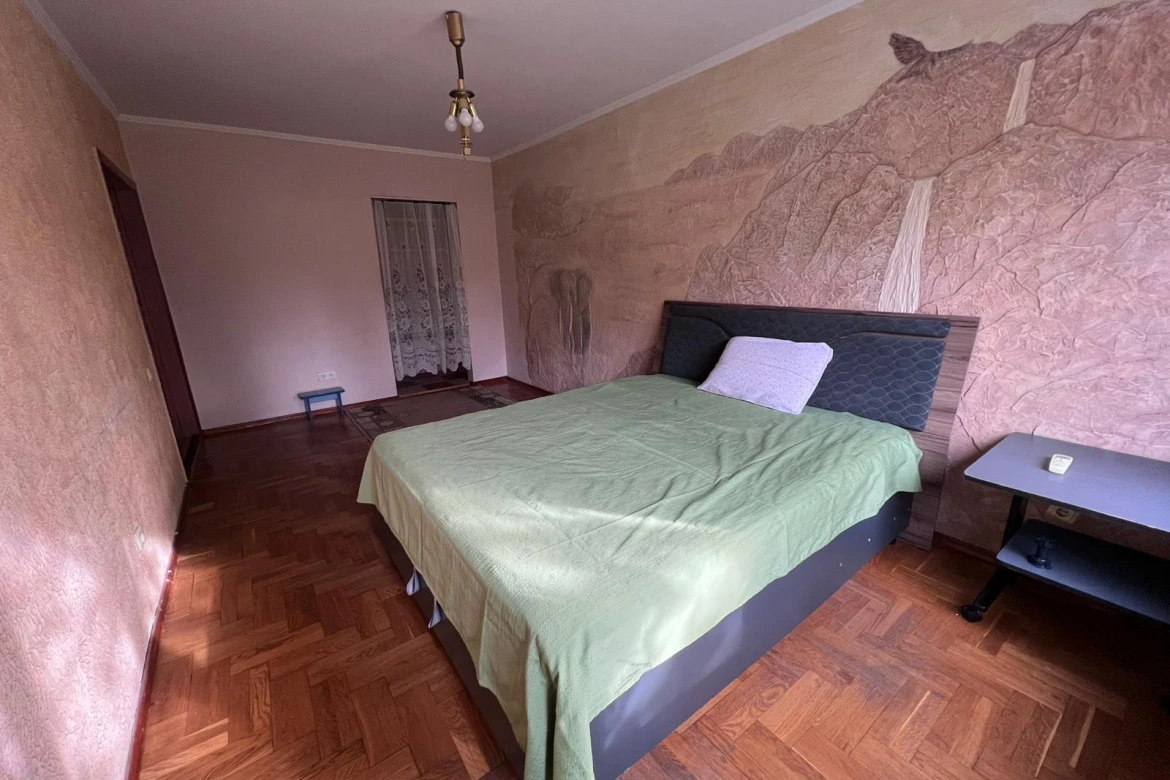 Chișinău, Buiucani, Nicolae Costin nr.59 Renting a three-room apartment