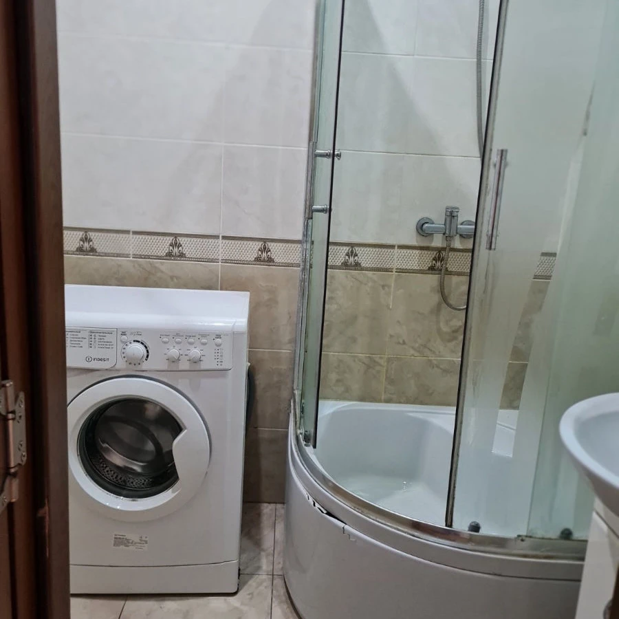 Chișinău, Centru, Str. Ismail 96/1 Chirie apartament cu 2 odai