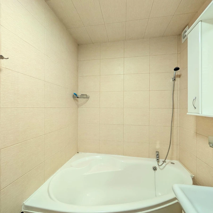 Chișinău, Centru, Str. Ismail 102/4 Chirie apartament cu 2 odai