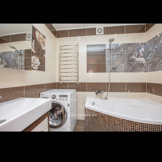 Chișinău, Botanica, Str. Hristo Botev nr.3/1 Chirie apartament cu 3 odai