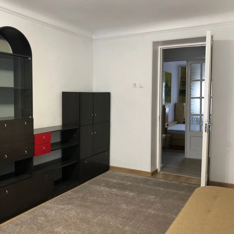 Chișinău, Centru, Str. Alexandru cel Bun 62 Оренда трикімнатної квартири