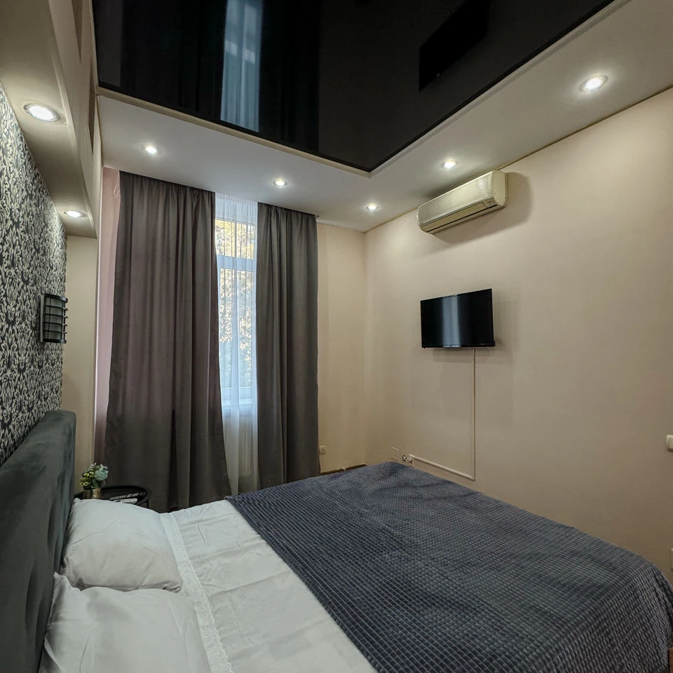 Chișinău, Centru, Bd. Ştefan cel Mare şi Sfânt nr.64 Chirie apartament cu 2 odai